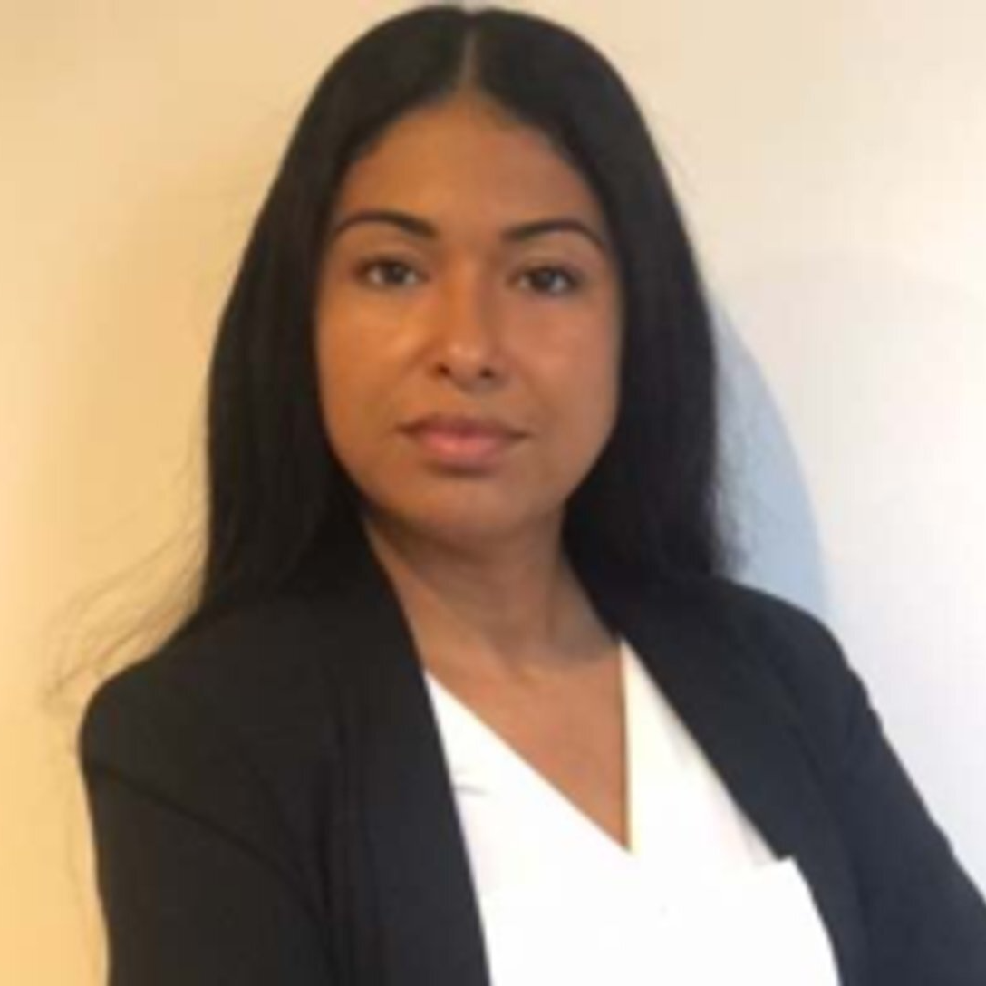Nassima Benamar - Chef de projet/business analyst salesforce