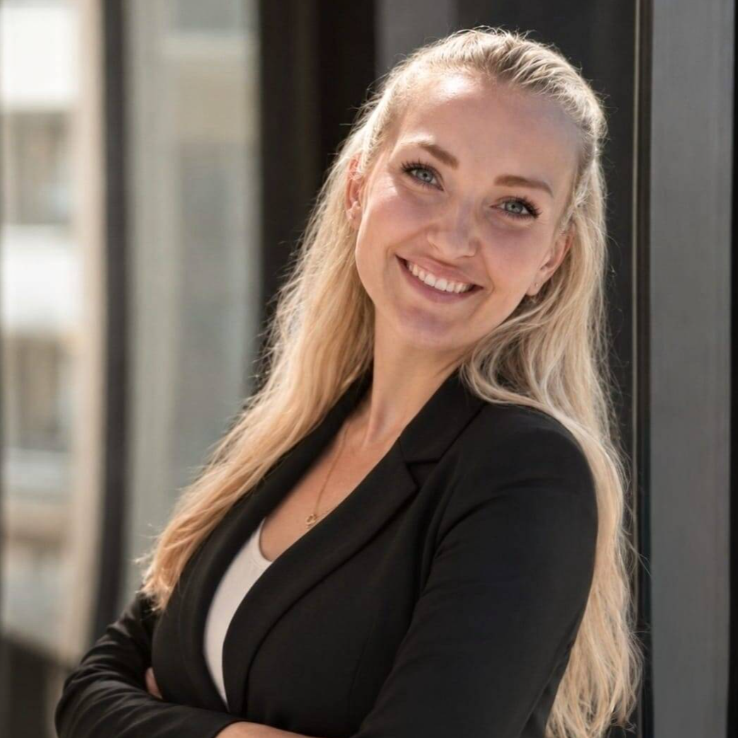 Laura Kraft - Buchhaltung, Controlling, Lohnabrechnung