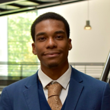 Kemaal Oussey - SEO & Digital Growth Consultant| IA + Analys