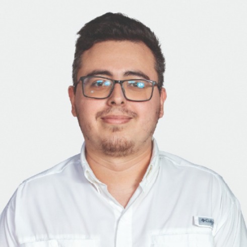 Carlos Benavente - Diseñador Gráfico y Visualizador 3D