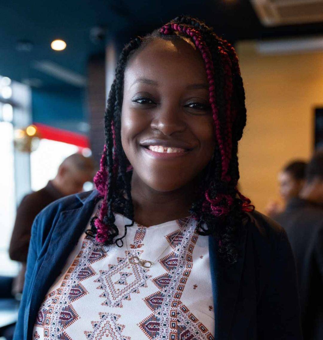 Niky Ariane E.