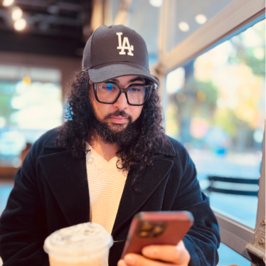 Ayoub Ahrrar - Directeur Artistique & Designer UI/UX