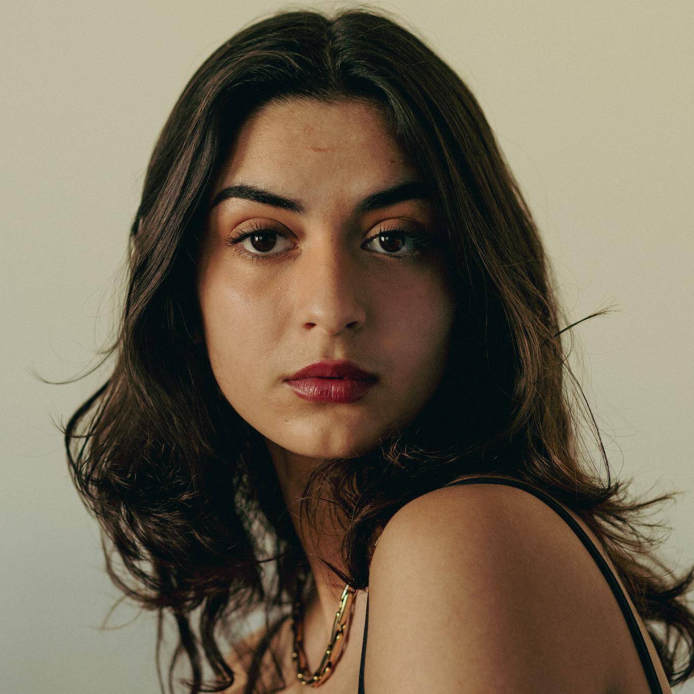 Margaux  - Photographer, lighting assistant/set assistant, OPV
