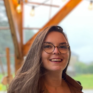 Héléna B.