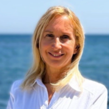 Gabriela F. - Real Estate Consultant, Property Manager & Trainer