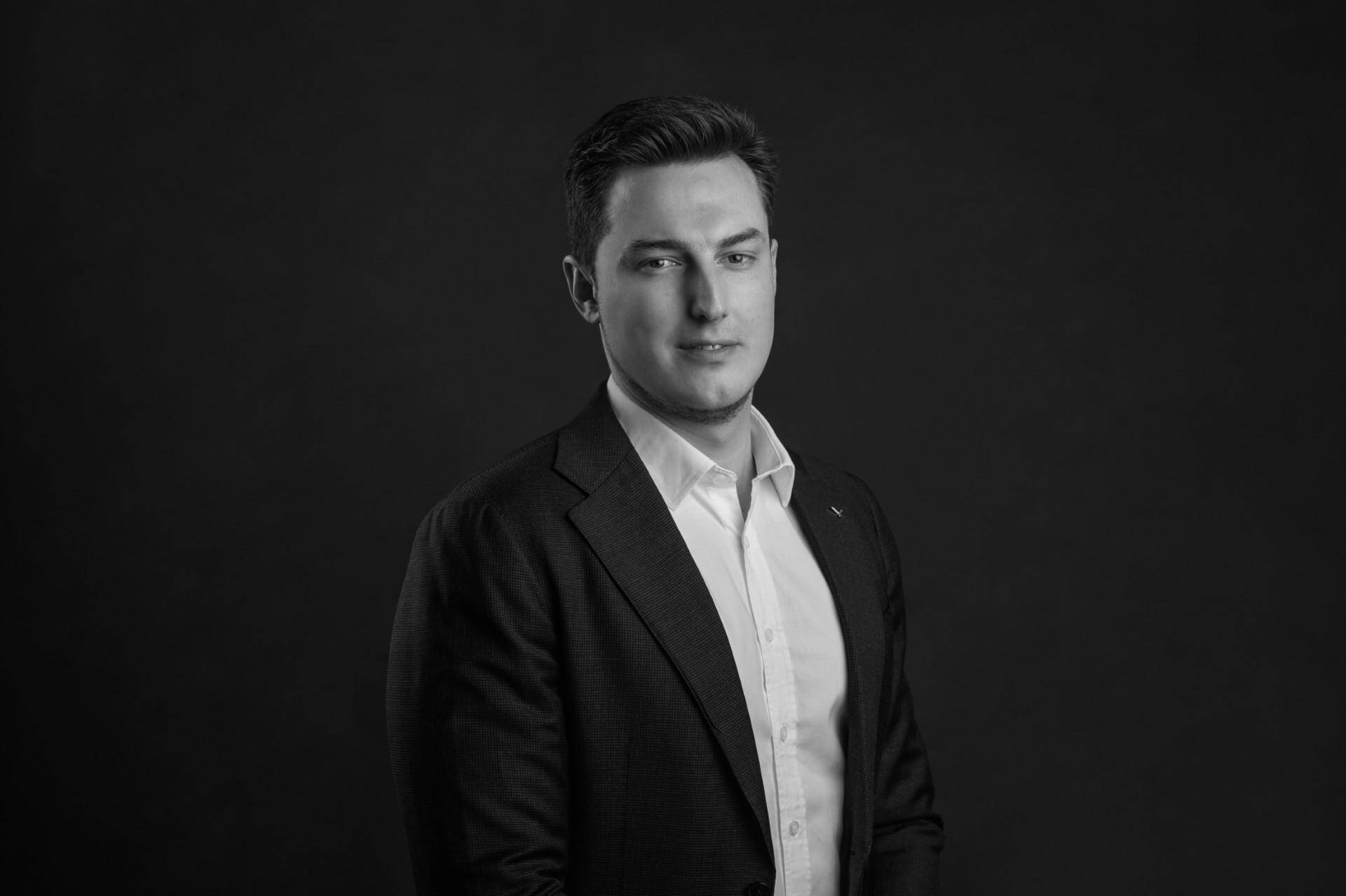 Nicolas H.