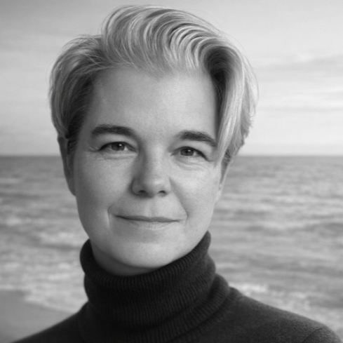 Dr. Ariane Ostermann