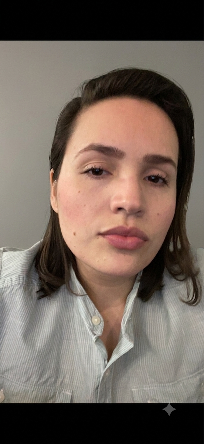 Isela Carrillo - Freelance UX/UI Web Designer