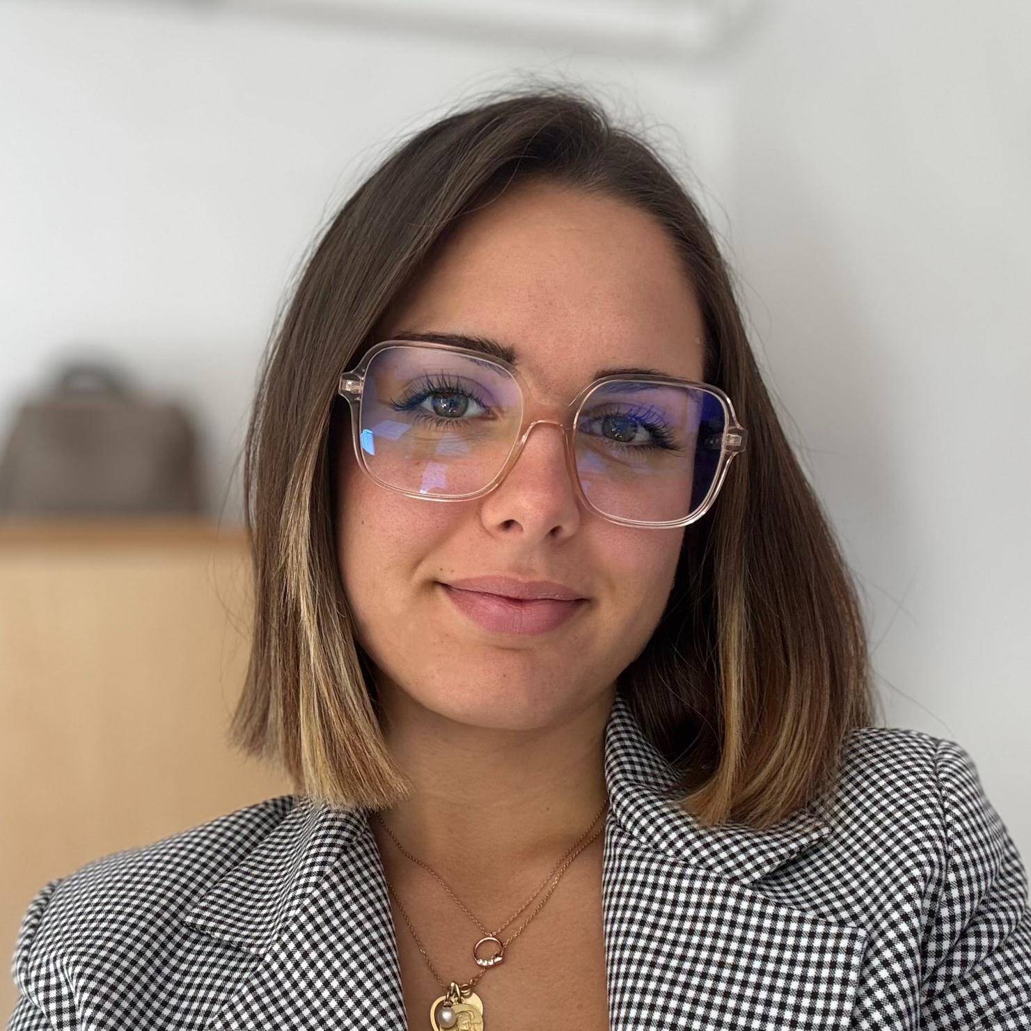 Léna Vachot - Experte en communication 