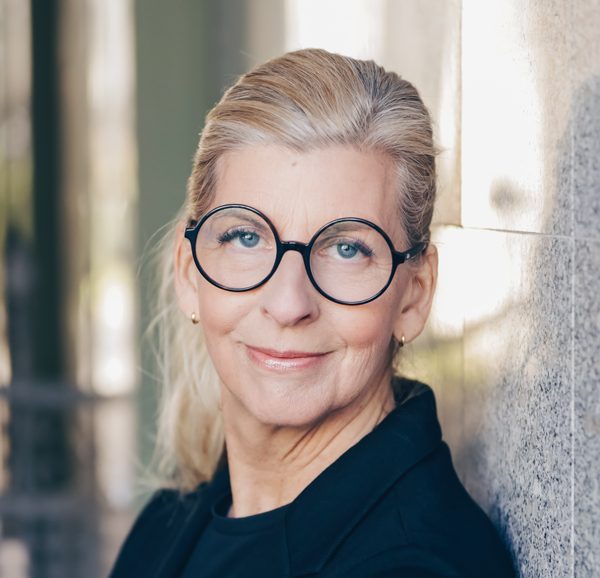 Bettina  - SEO-, GEO- & E-Commerce-Beraterin