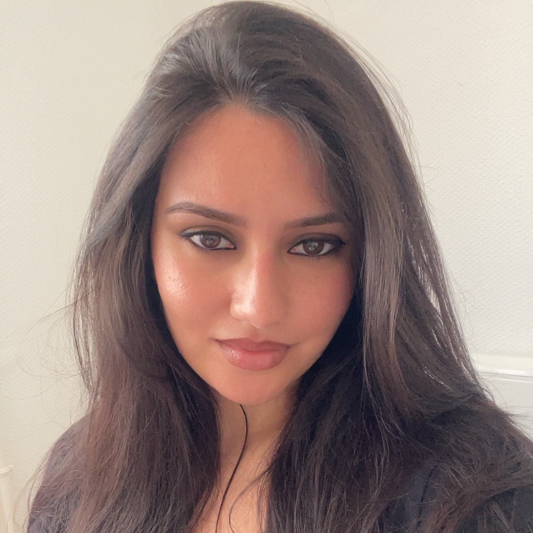 Jasmine R.