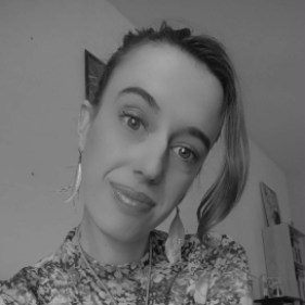 Maëva Lumiere Digital - CRÉATRICE DE CONTENU & COMMUNITY MANAGER