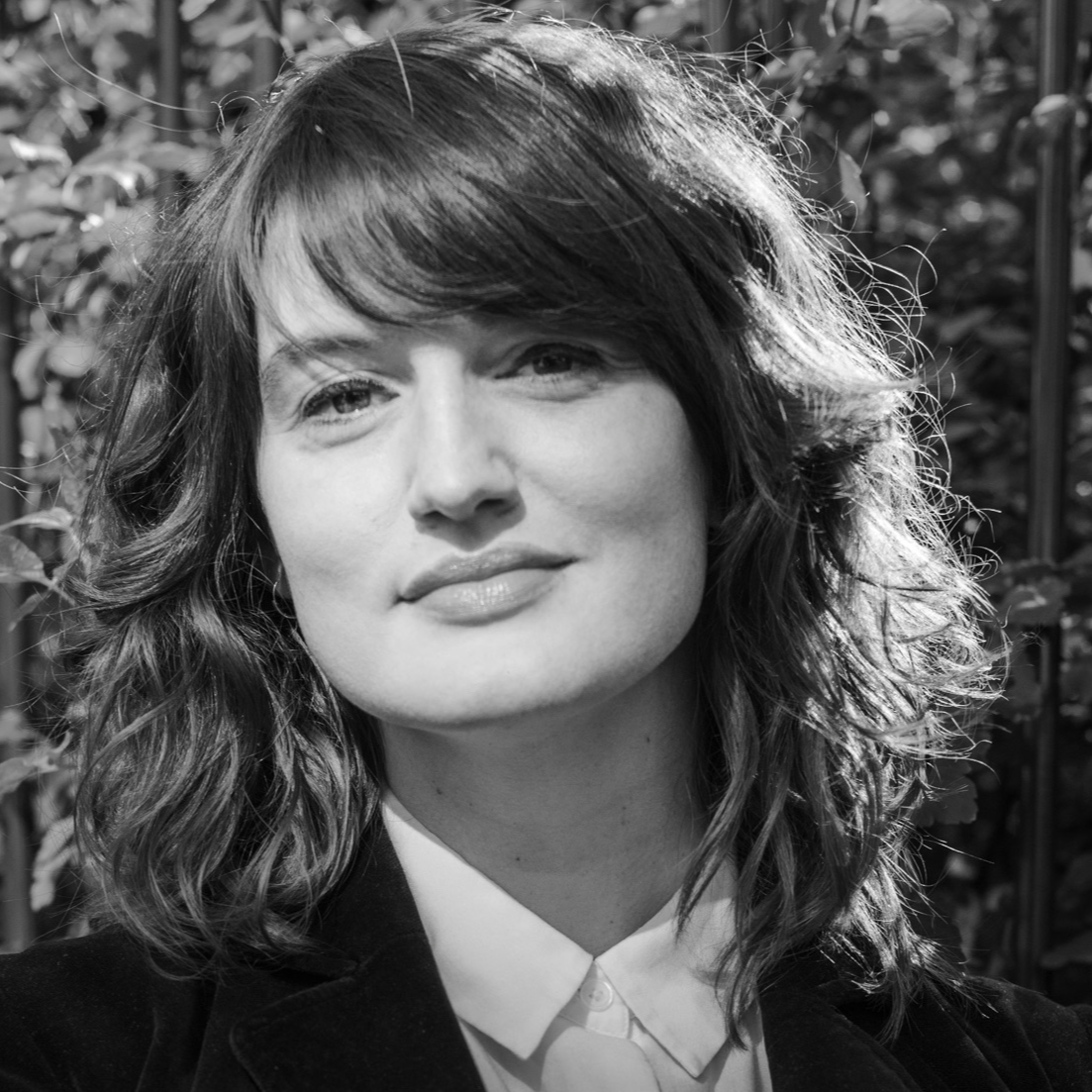 Carrie Chappell - Native-English Writer and Translator 