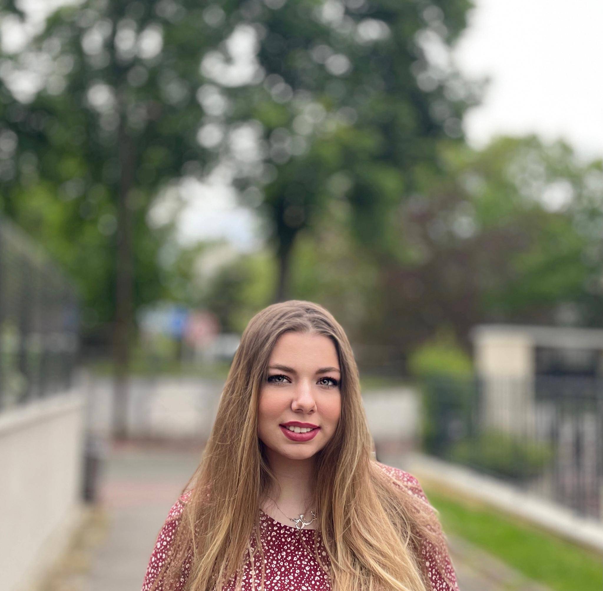 Amel Tayar - Consultante Finance & Due Diligence | Ex-KPMG TS