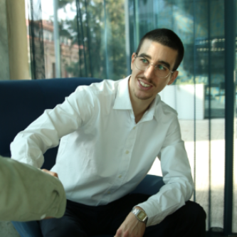 Víctor Garcia Martinez - Consultor IA y Automatización · Agentes con Claude