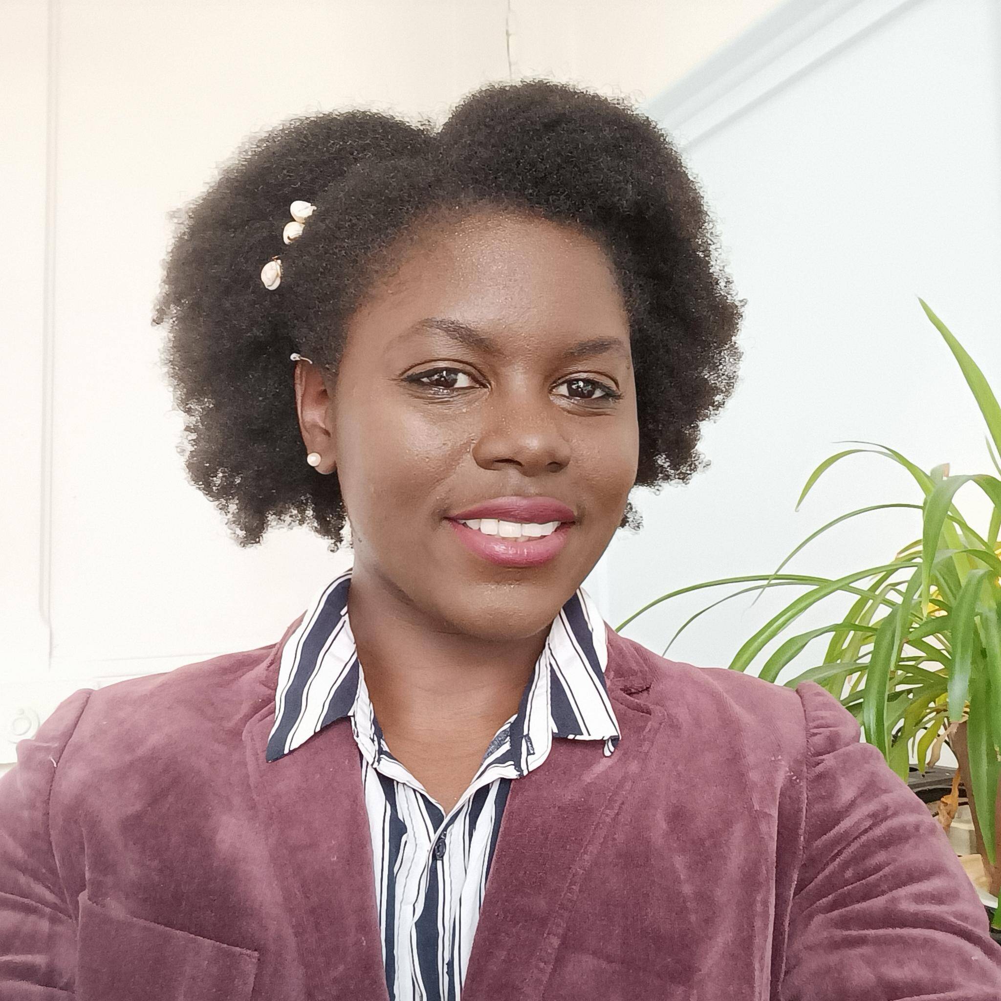 Anne  - CULTURAL AND EVENT PROJECT MANAGER