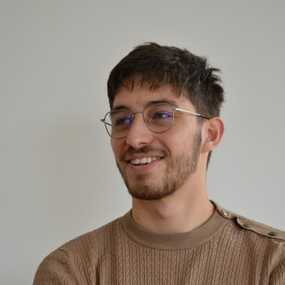 Emilien Champion - Senior AI Mobile Engineer iOS/Android