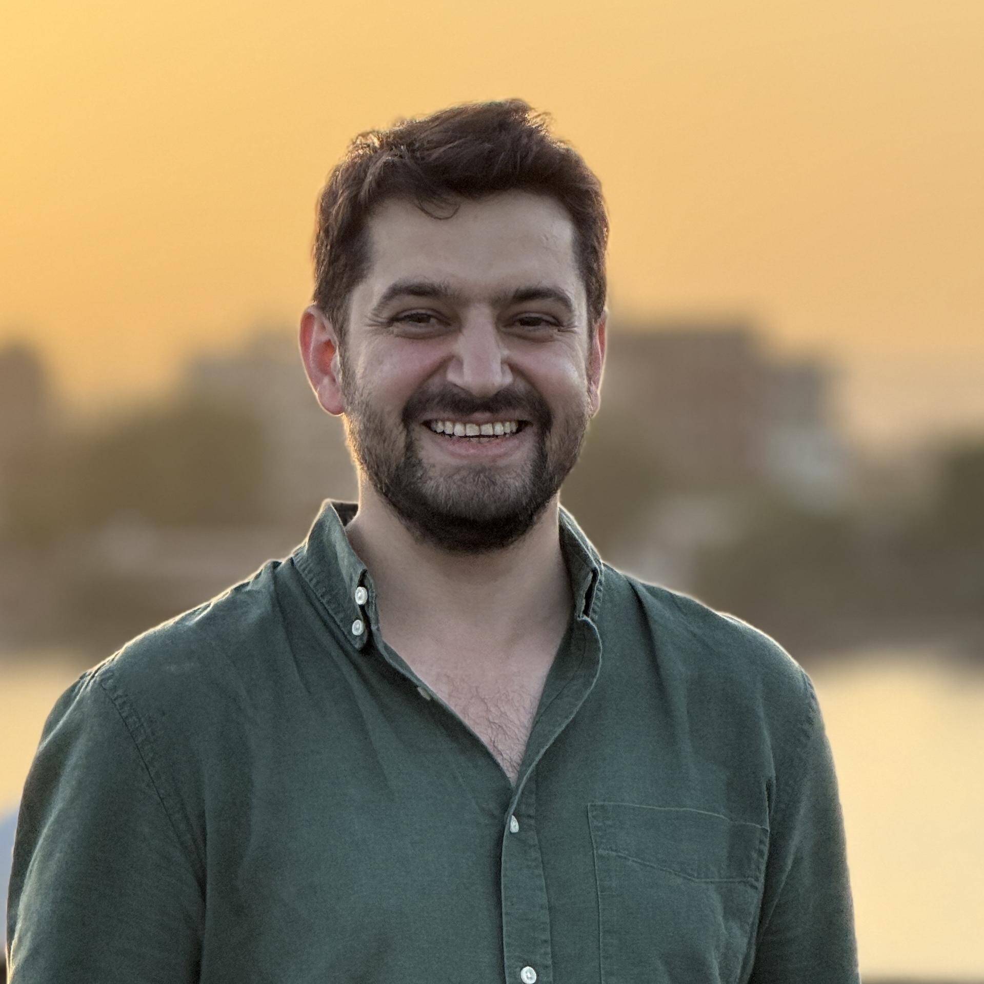 Ersan M.