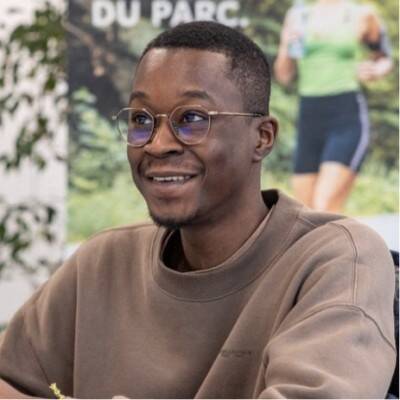 Tair Fall - CHARGÉ DE COMMUNICATION DIGITALE