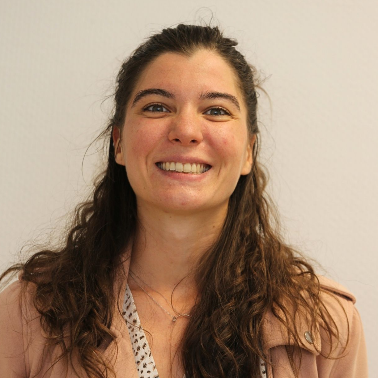 Elina D.