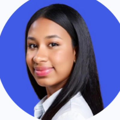 Karol Escobar - Business Strategist | AI Implementation Specialist