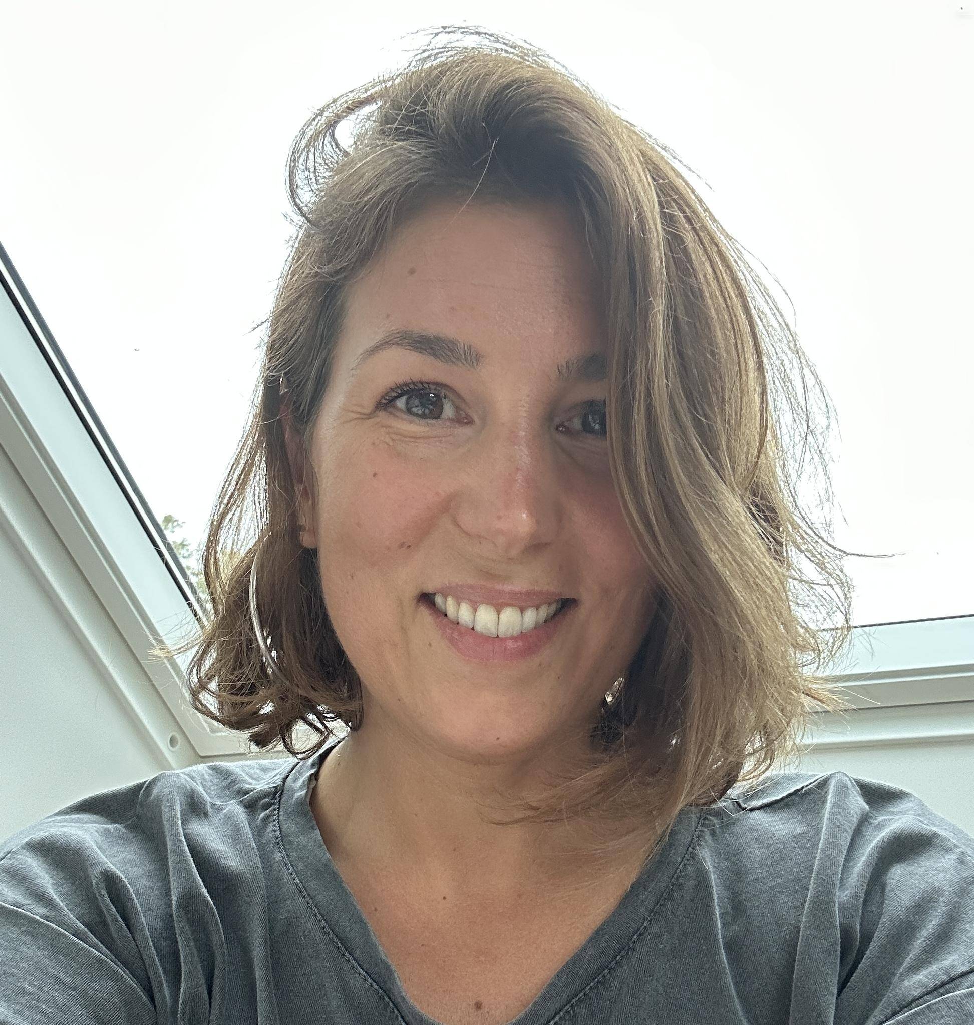 Aurélie  - Support business polyvalent