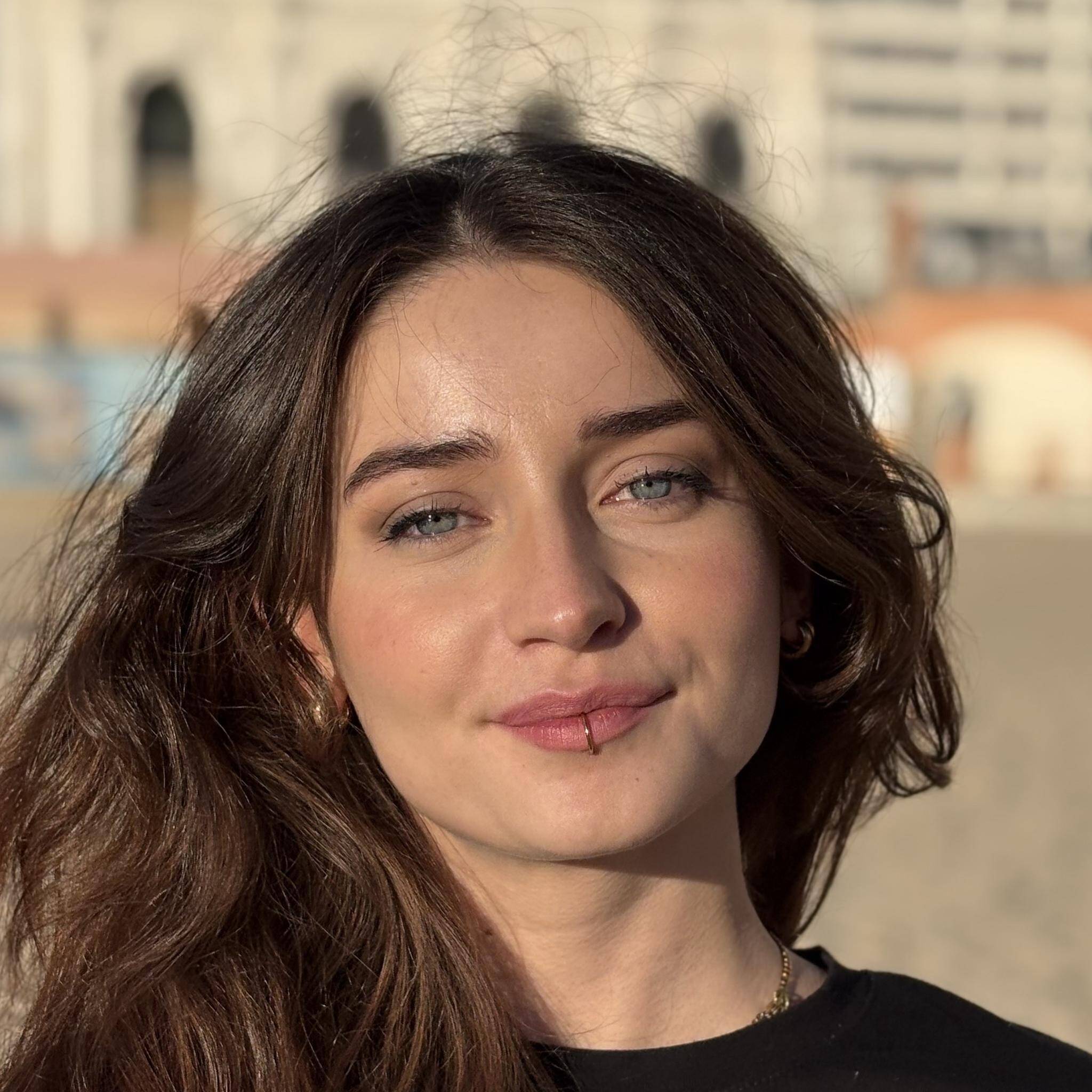 Clara