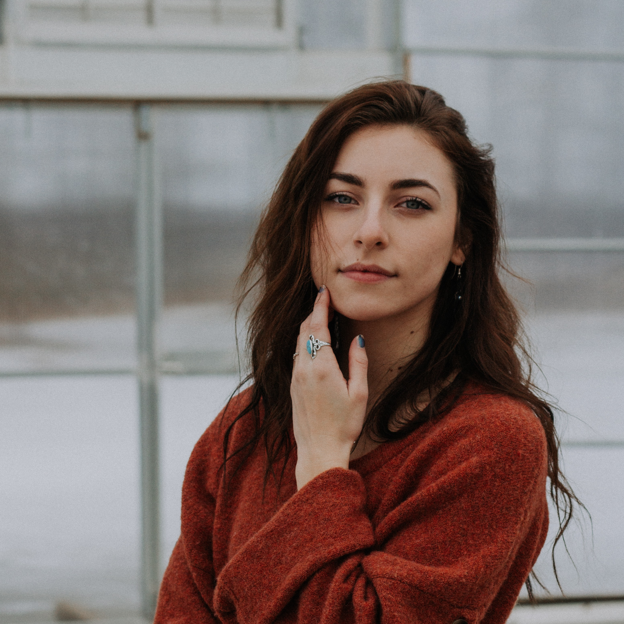 Estelle R.