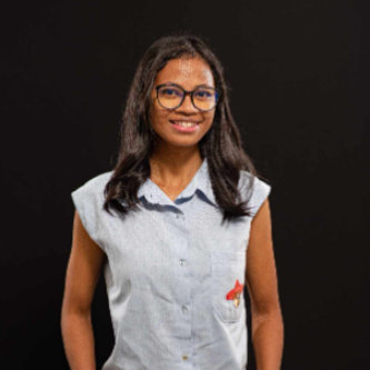 Claudia Andriantsoniarivo - Agent de caisse / Service client