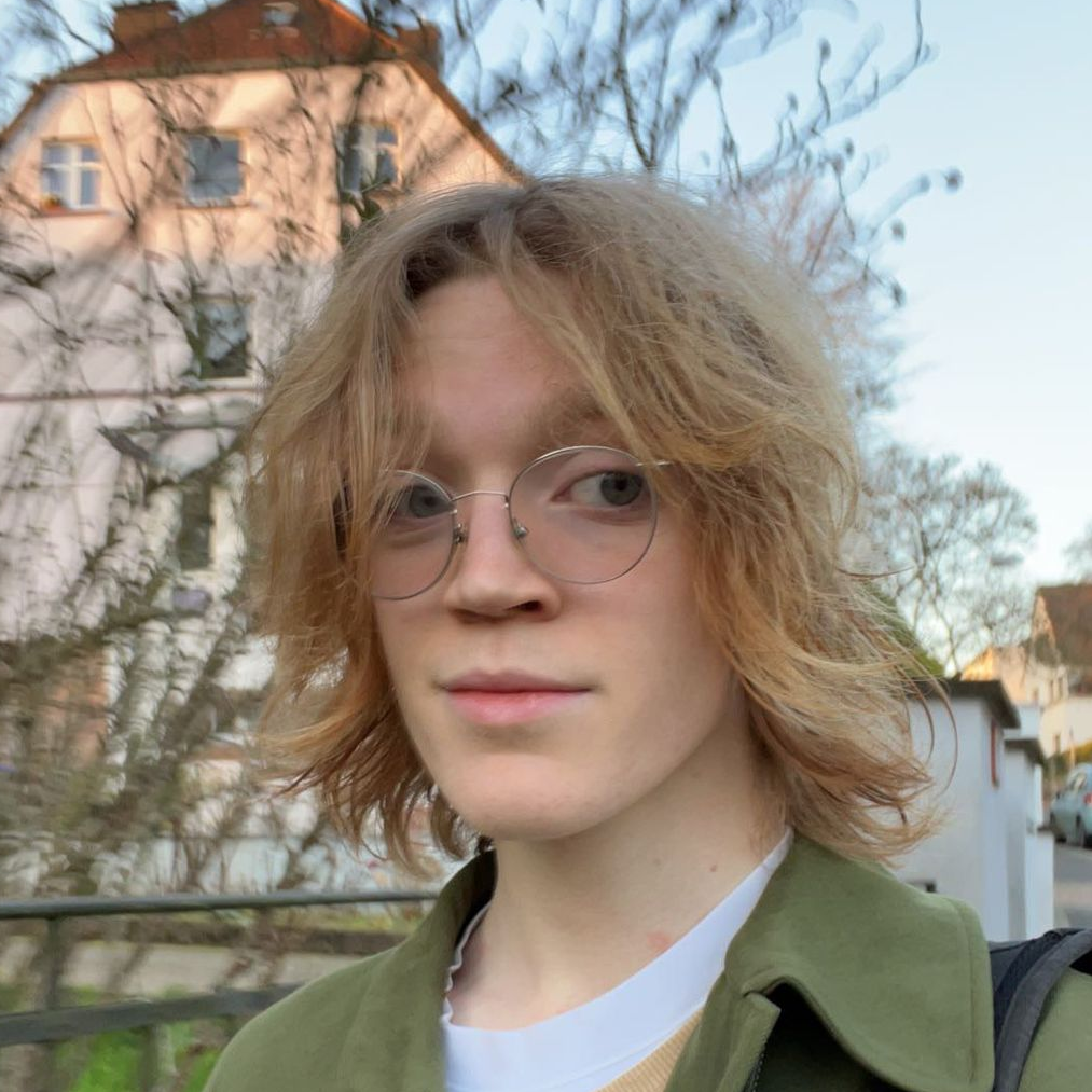 Leon Banik