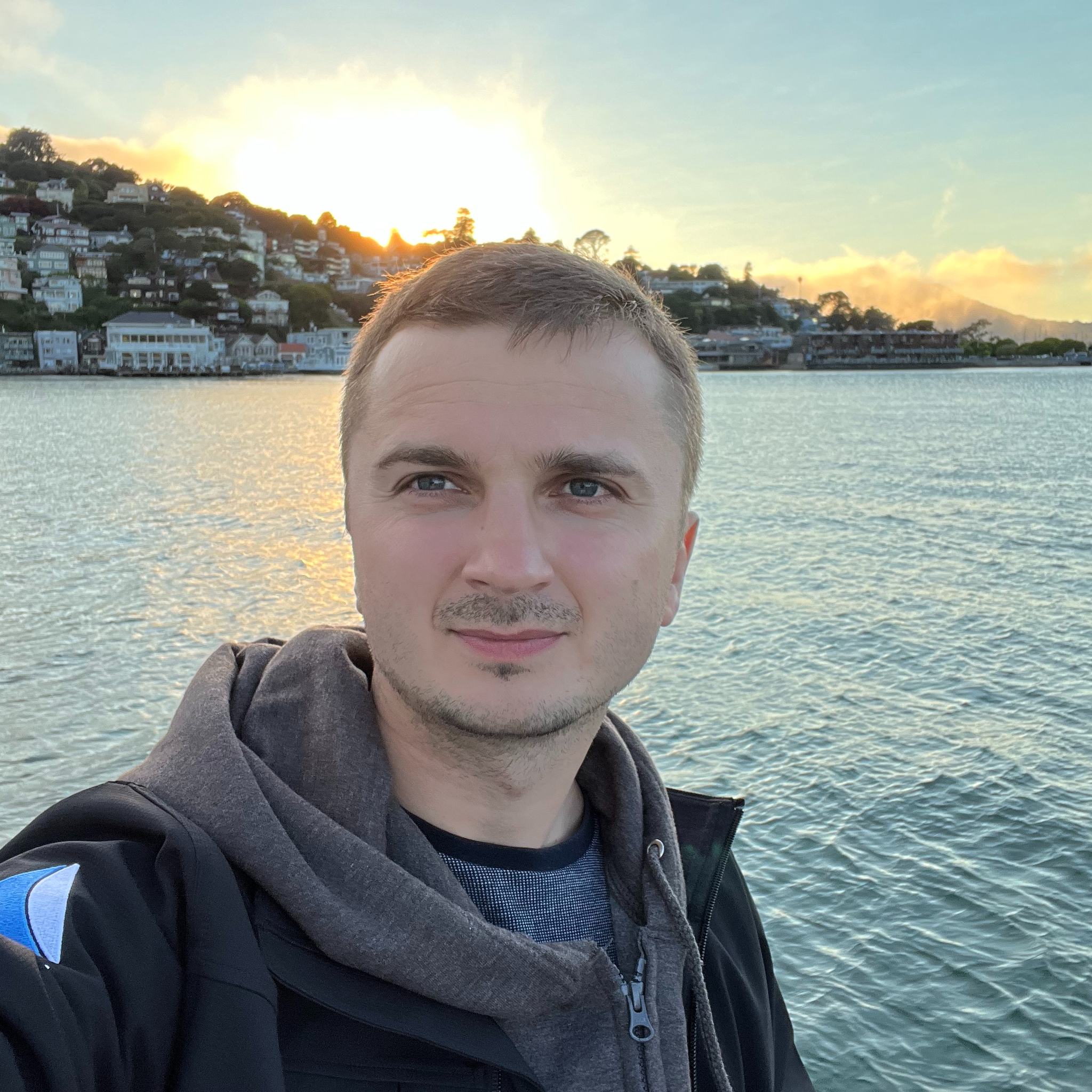 Simon Karev - Lead / Senior Software Engineer