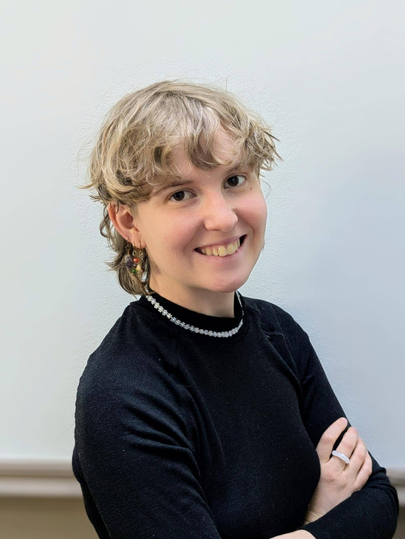 Lucie Dewaleyne - UX/UI Designer | Product Design | Community Manage