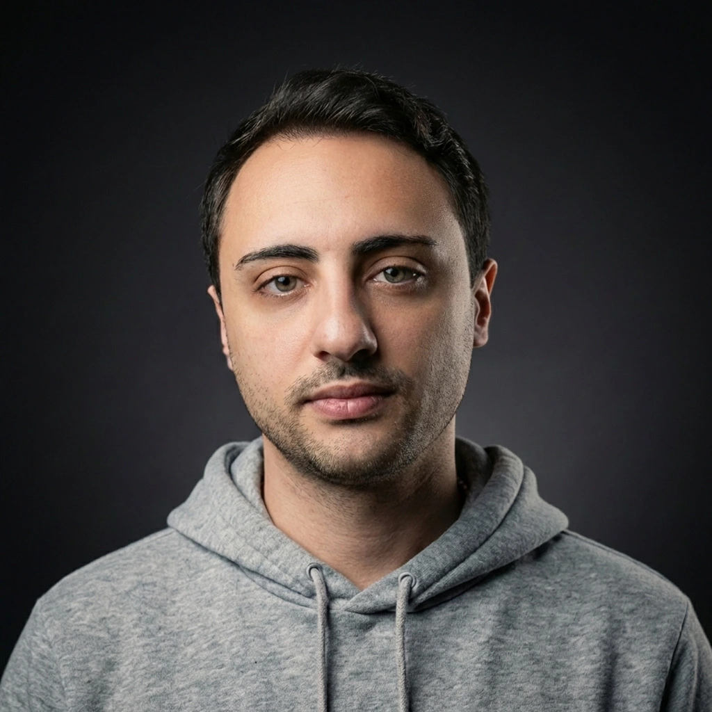 Roberto R. - React Expert | NextJS | AI | Supabase | Sanity
