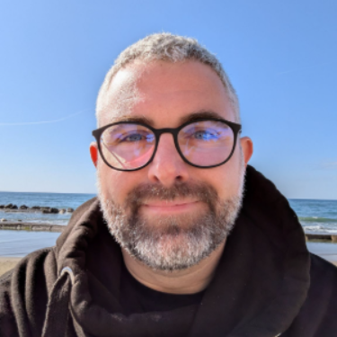 Mirko Passeri - Sviluppatore Frontend / Web Designer