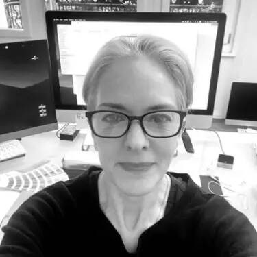 Nadja Aventaggiato - Art Director & Graphic Designer