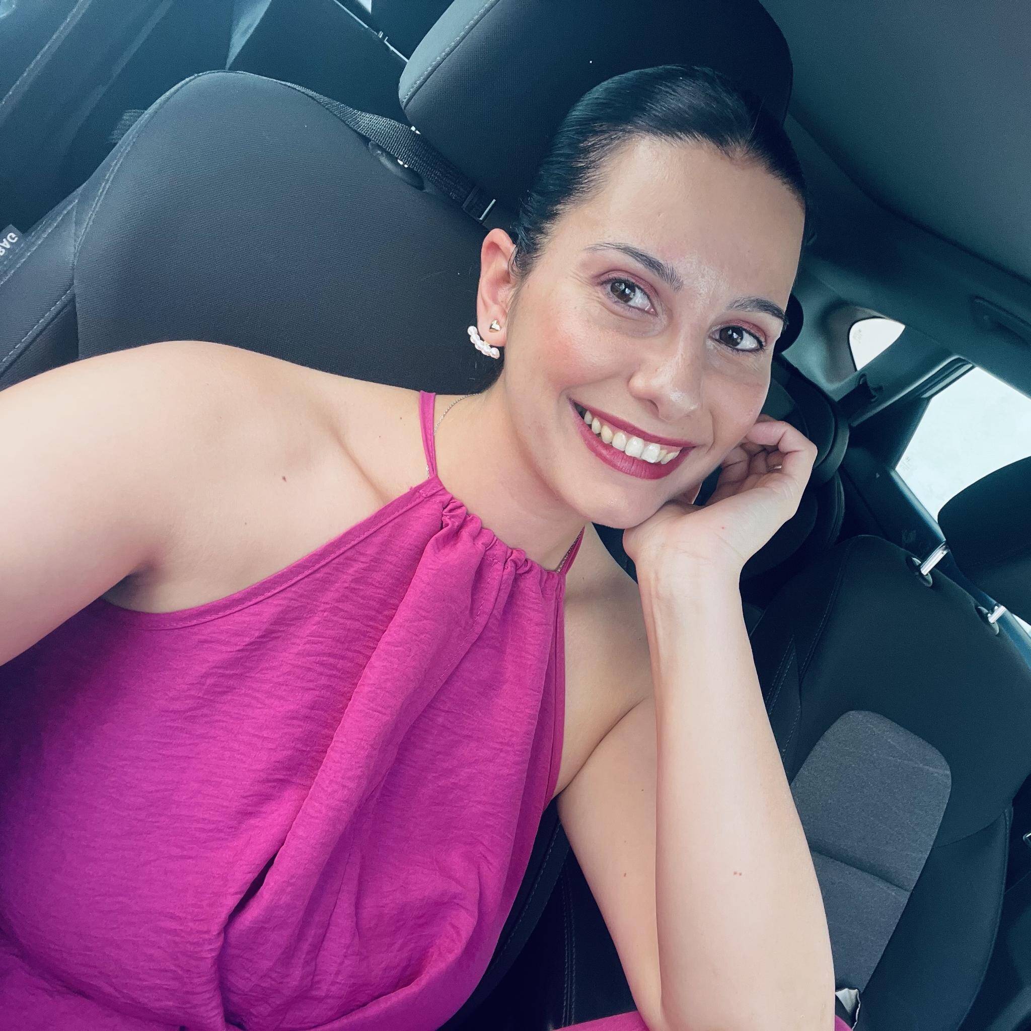 Debora Chacón De Armas - Creadora de contenido UGC