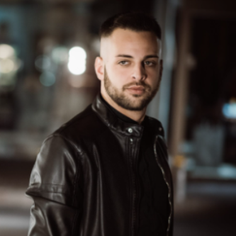 Konstantinos Kipouros - Freelancer