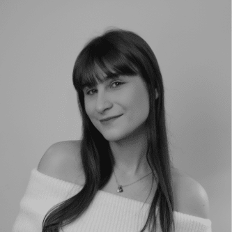 Lucía  - Social Media Manager