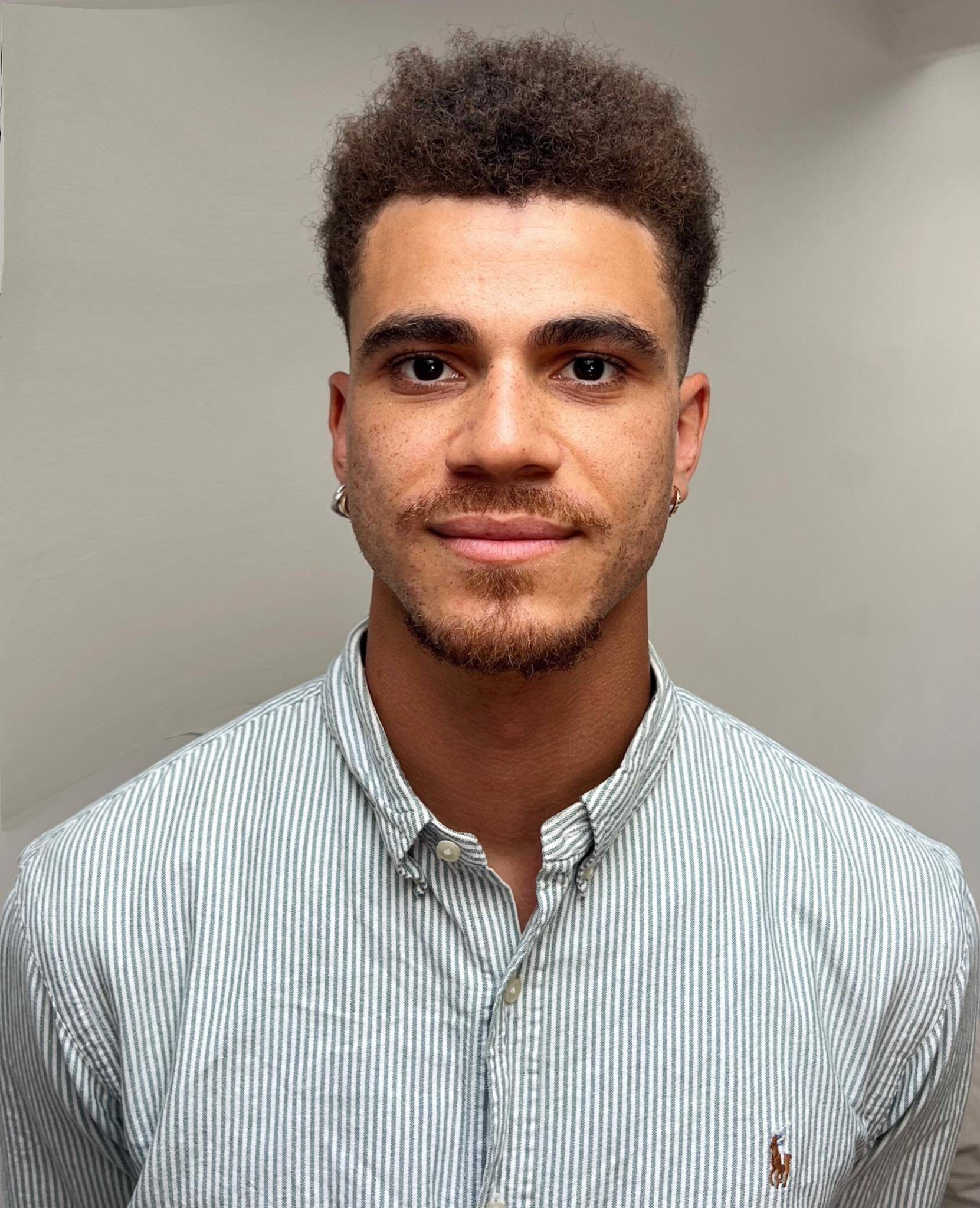 Samuel N. - Tech Lead Full Stack | Vue.js React Node.js