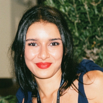 Mona El  Faquir