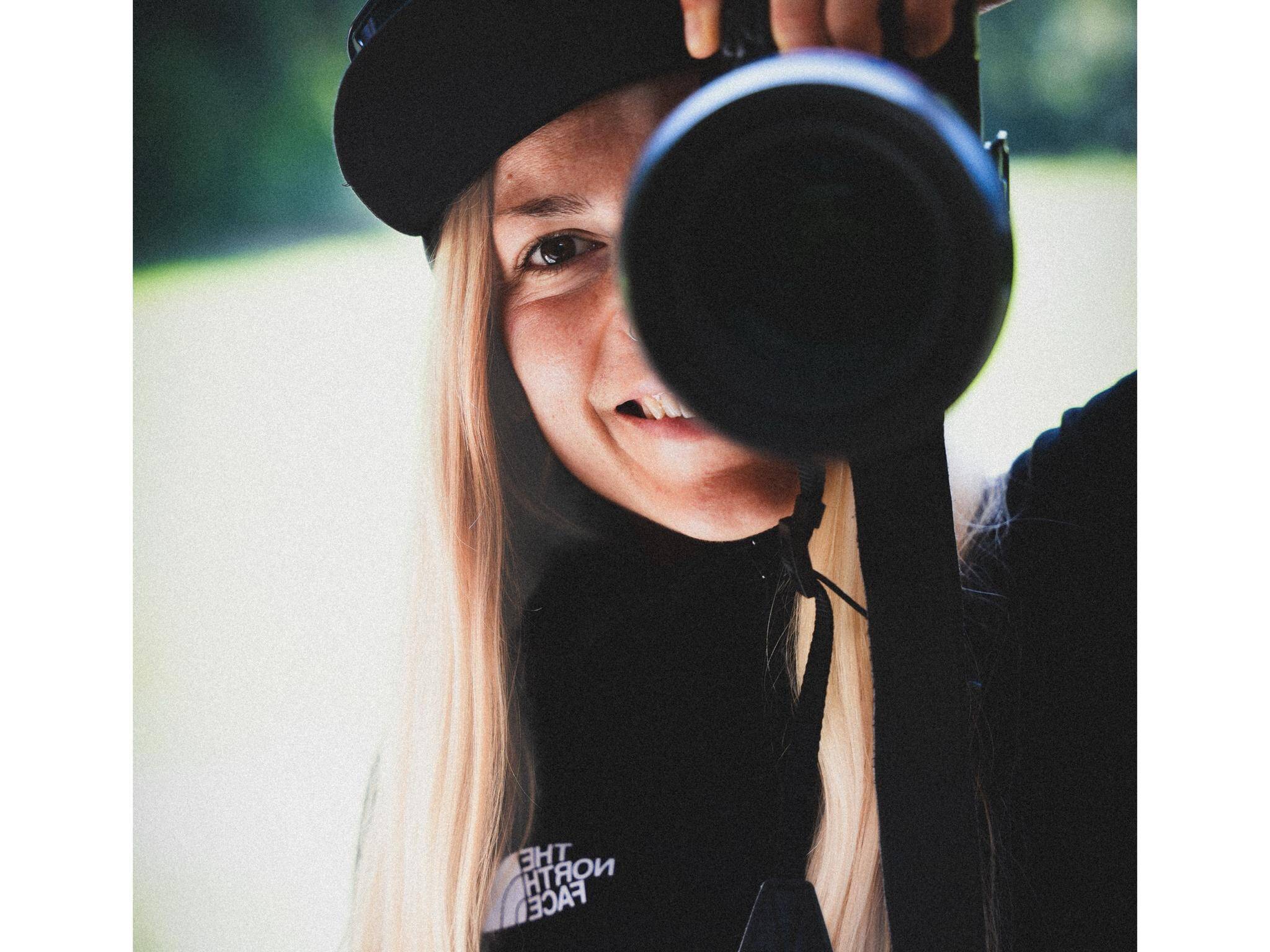 Julia Valloire - ↟ Photographe ↟ Content creator 