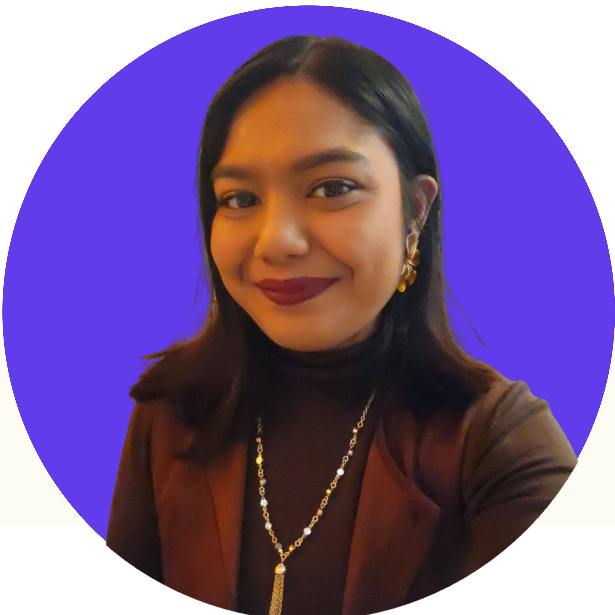 Ambika Seenaram - Community Manager -Spécialisé dans la restauration