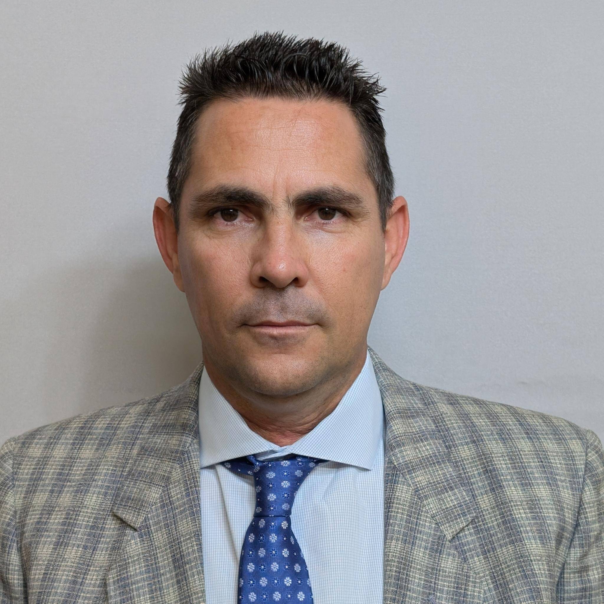 Roylan S.