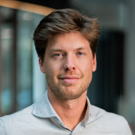 Alexander  - Ex-McKinsey | Freelance Strategy Consultant