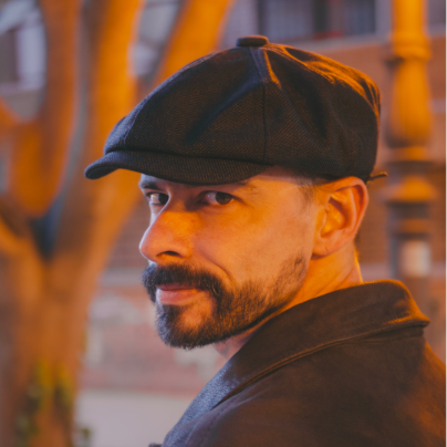 Cristian Aguilera - Estratega de contenido y copy para redes sociales