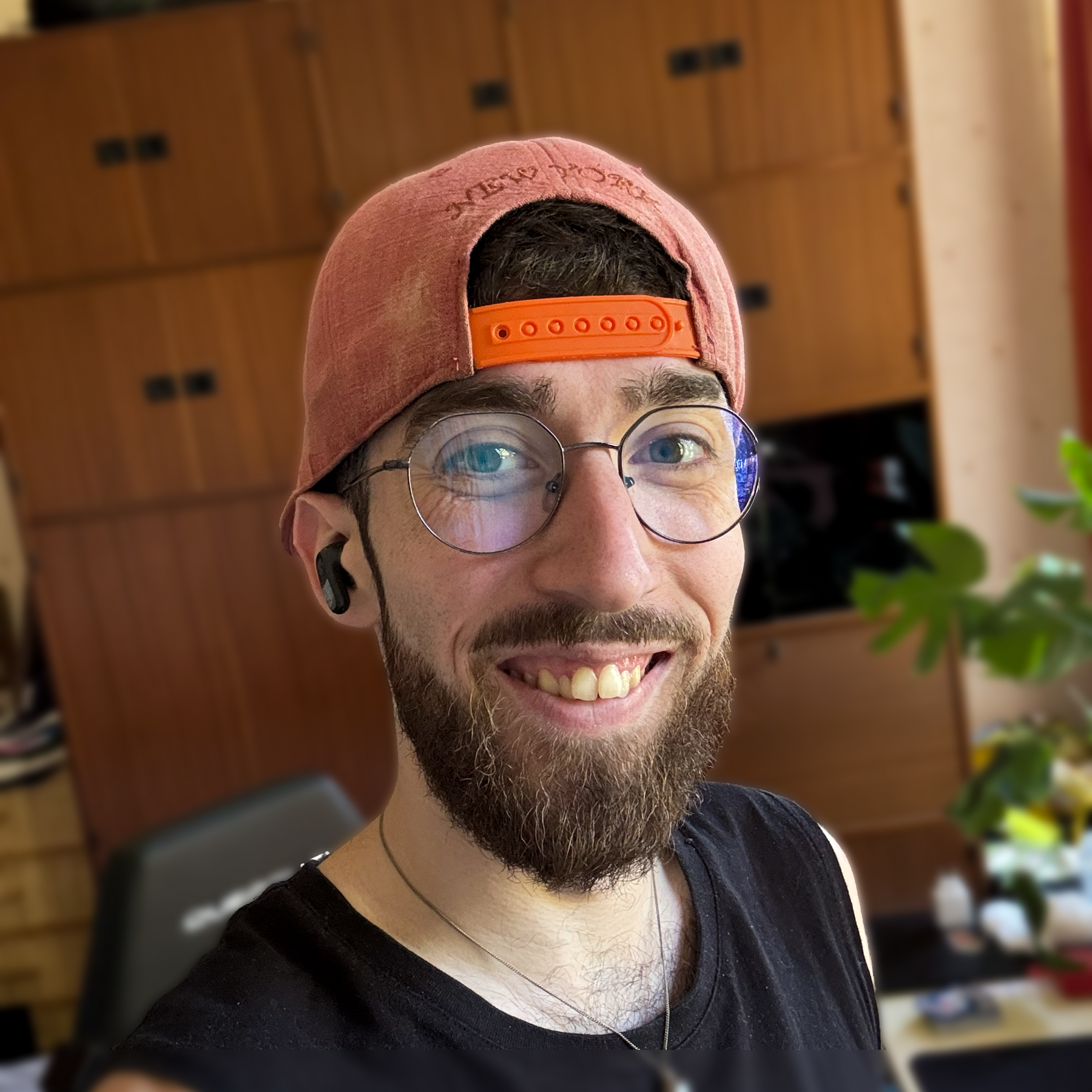 Louis Bard - 🧡 Community Builder | Customer Care, Data, Growth