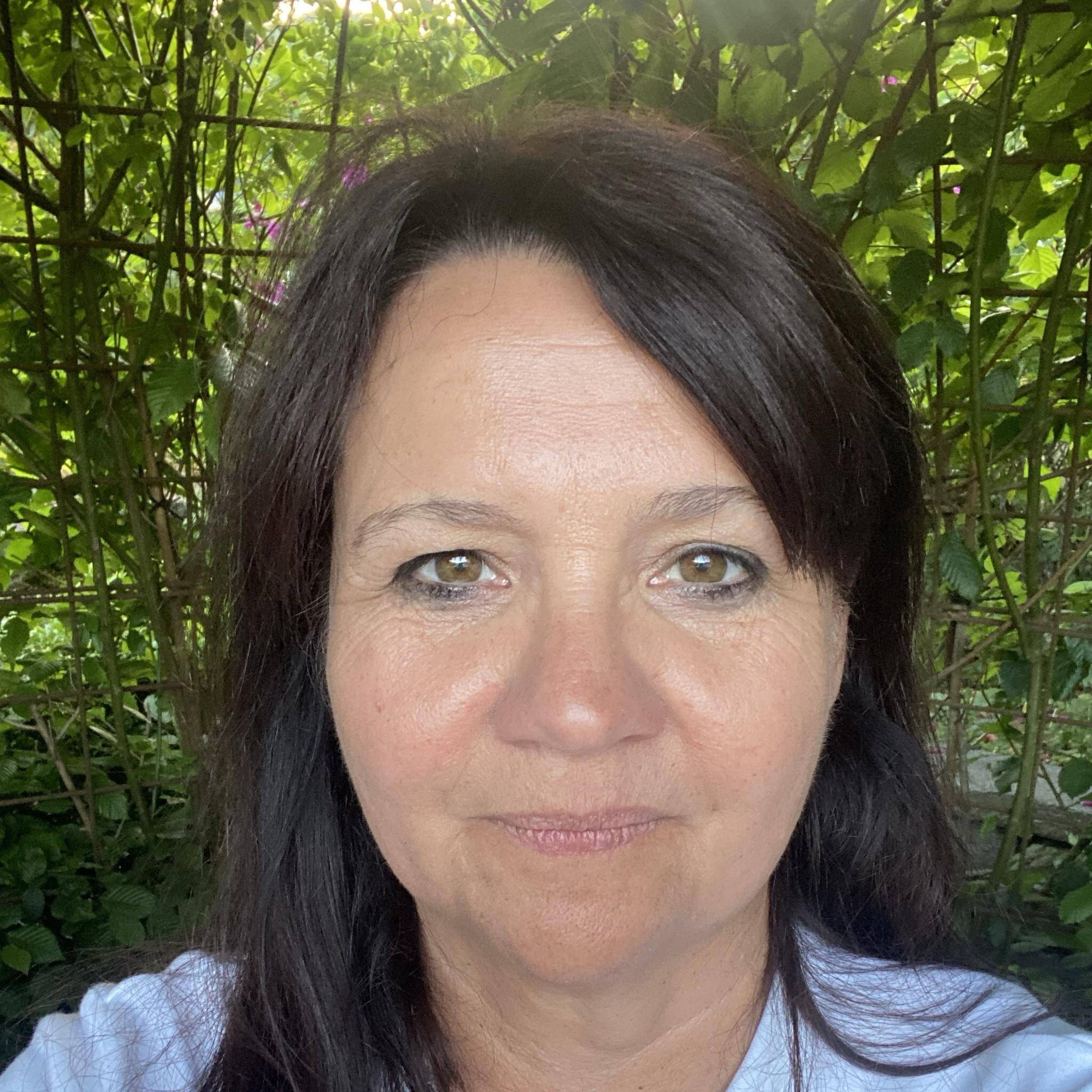Aline  - Assistante administrative