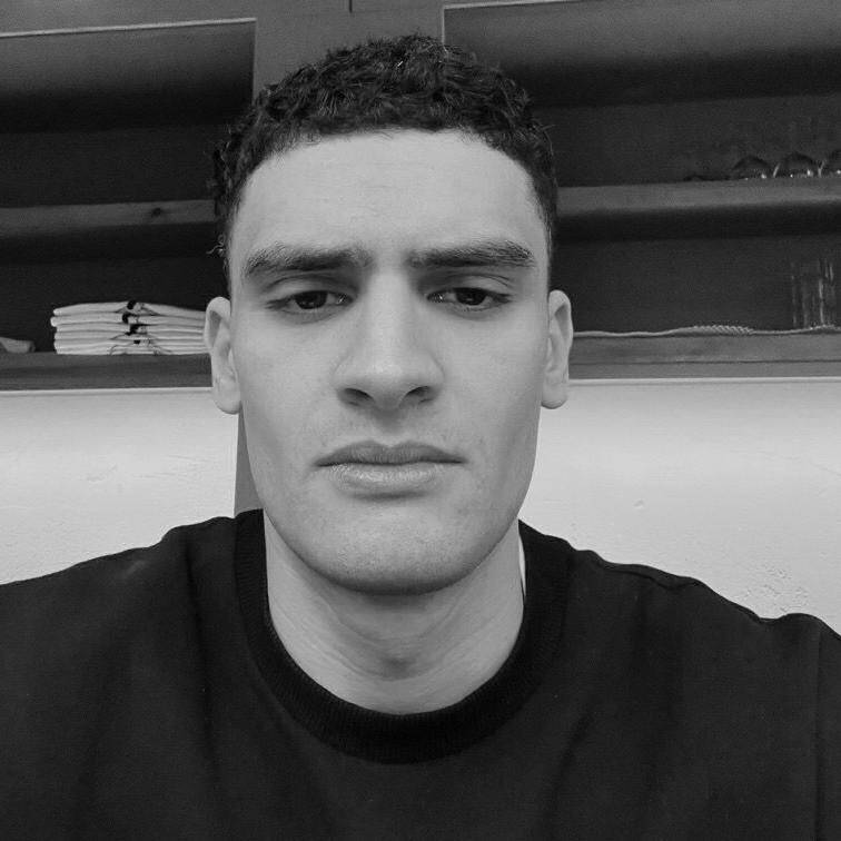 Marouane Tayeb - Designer graphique, produit et industriel
