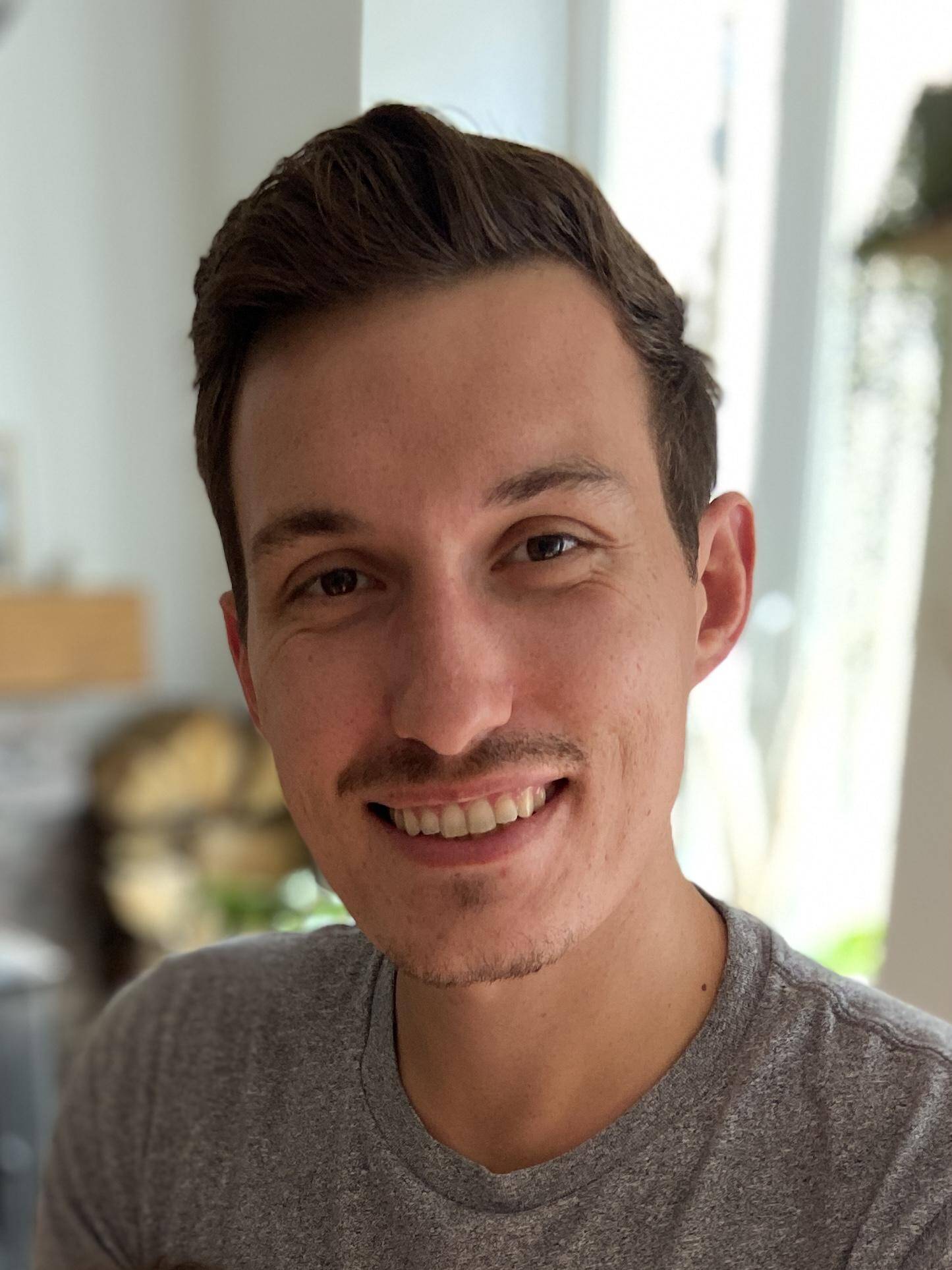 Maxime Dion - Consultant restauration et commerces alimentaires 