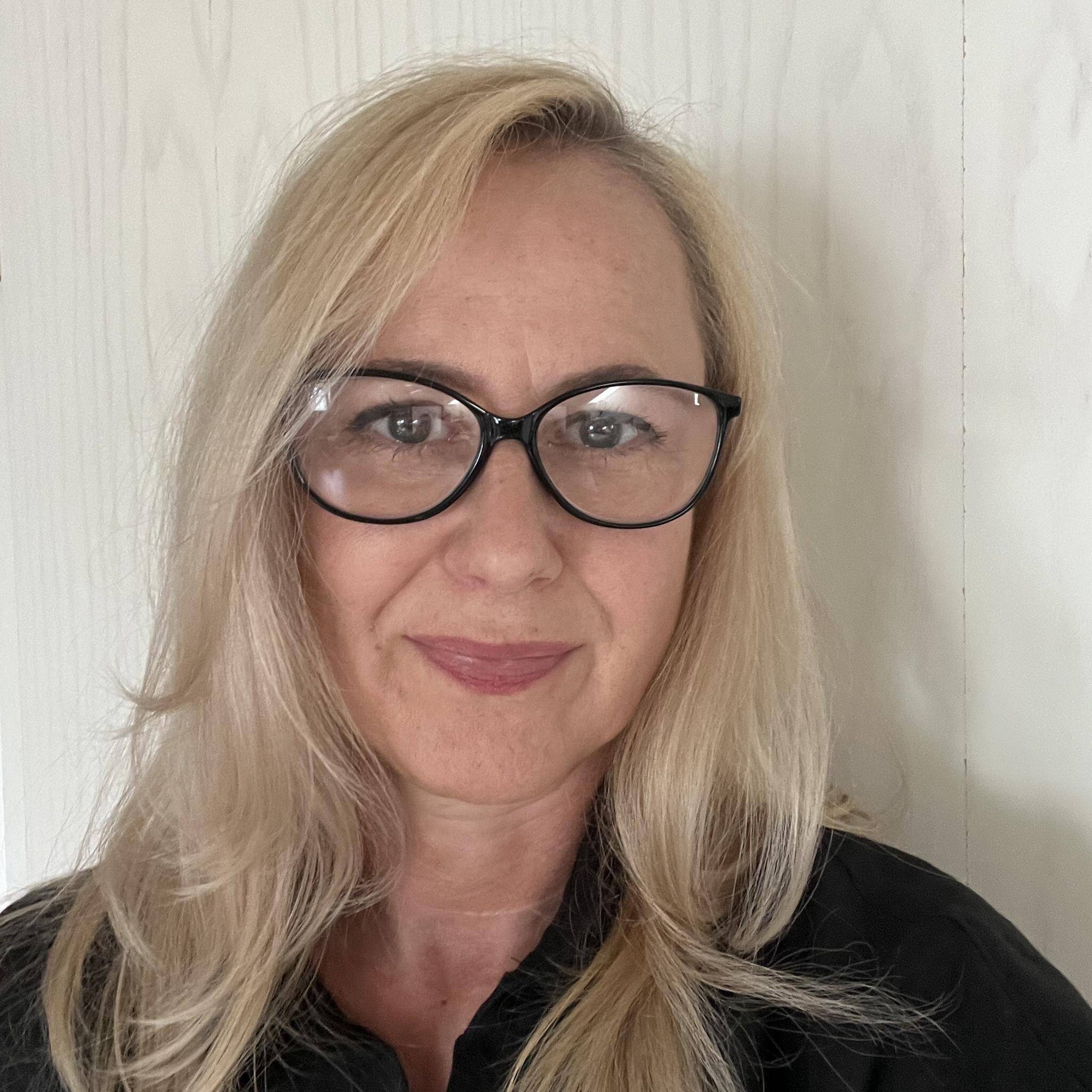 Veronique Tiesler